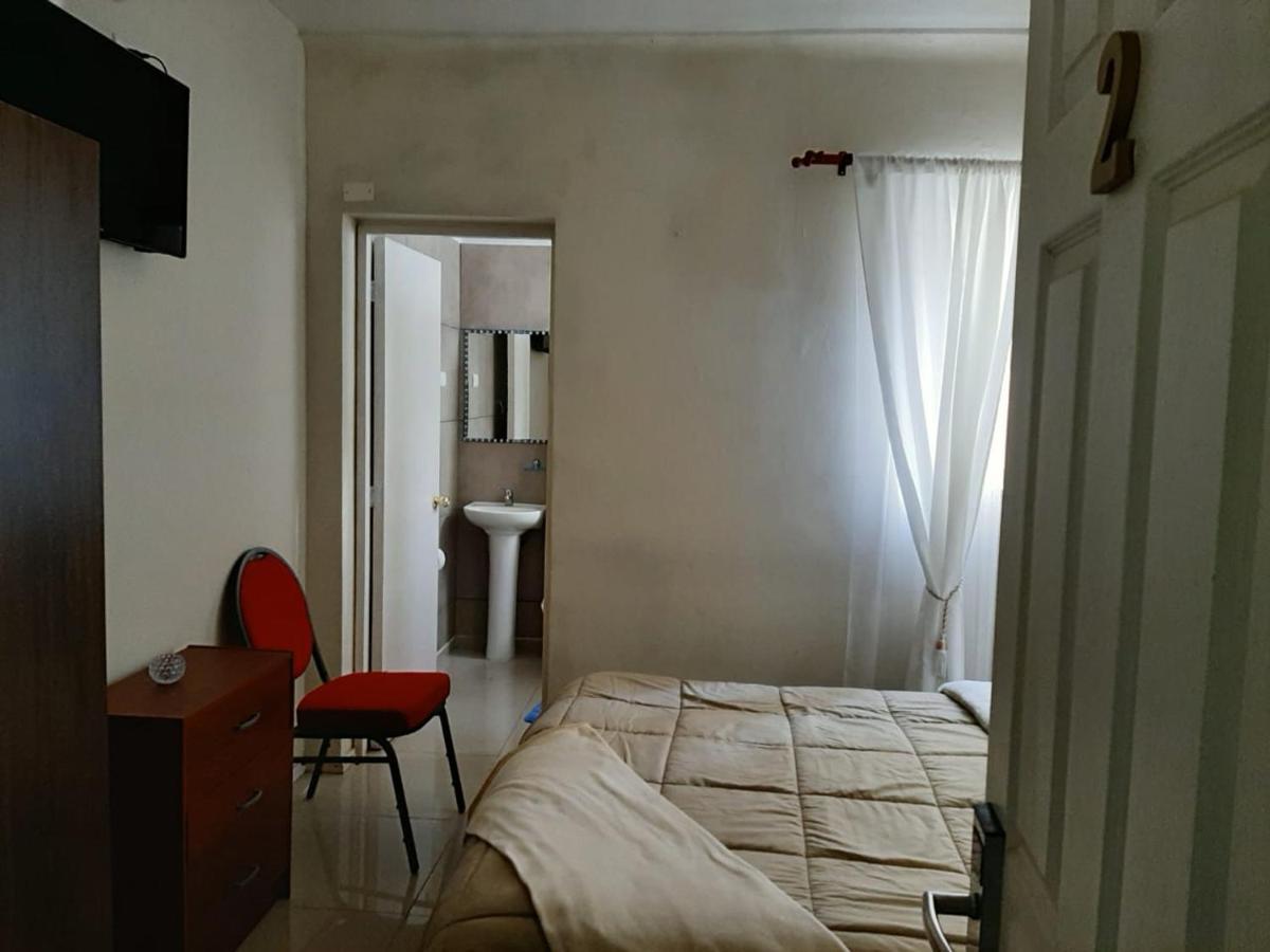 Hostal Los Castanos Він'я-дель-Мар Екстер'єр фото