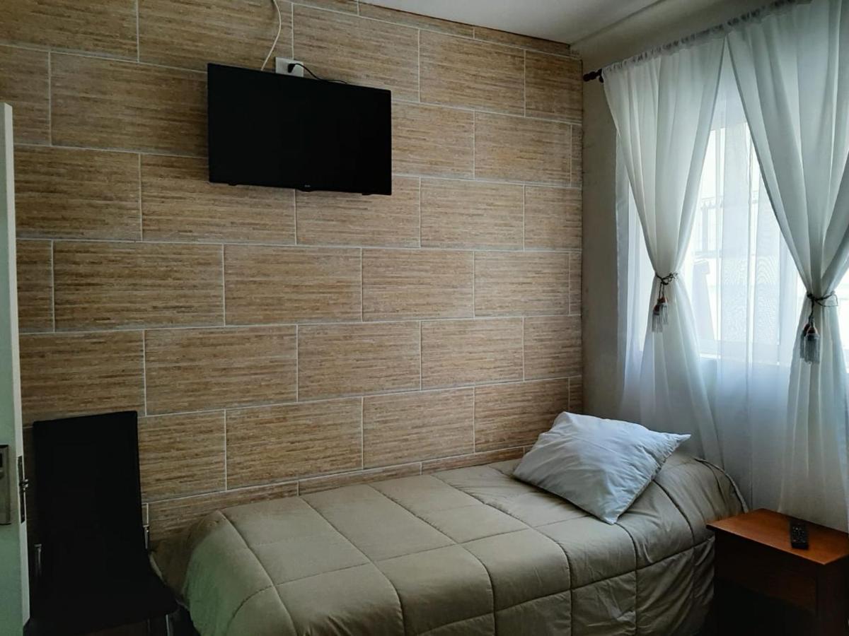 Hostal Los Castanos Він'я-дель-Мар Екстер'єр фото